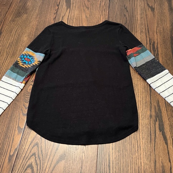 Aztec top - Picture 2 of 3